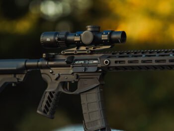 Arken EP-8 1-8x28 LPVO FFP Illuminated Reticle